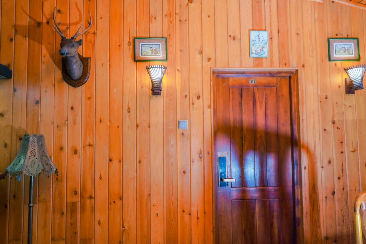 Hotel Blue Moon Residency Nuwara Eliya Exterior foto