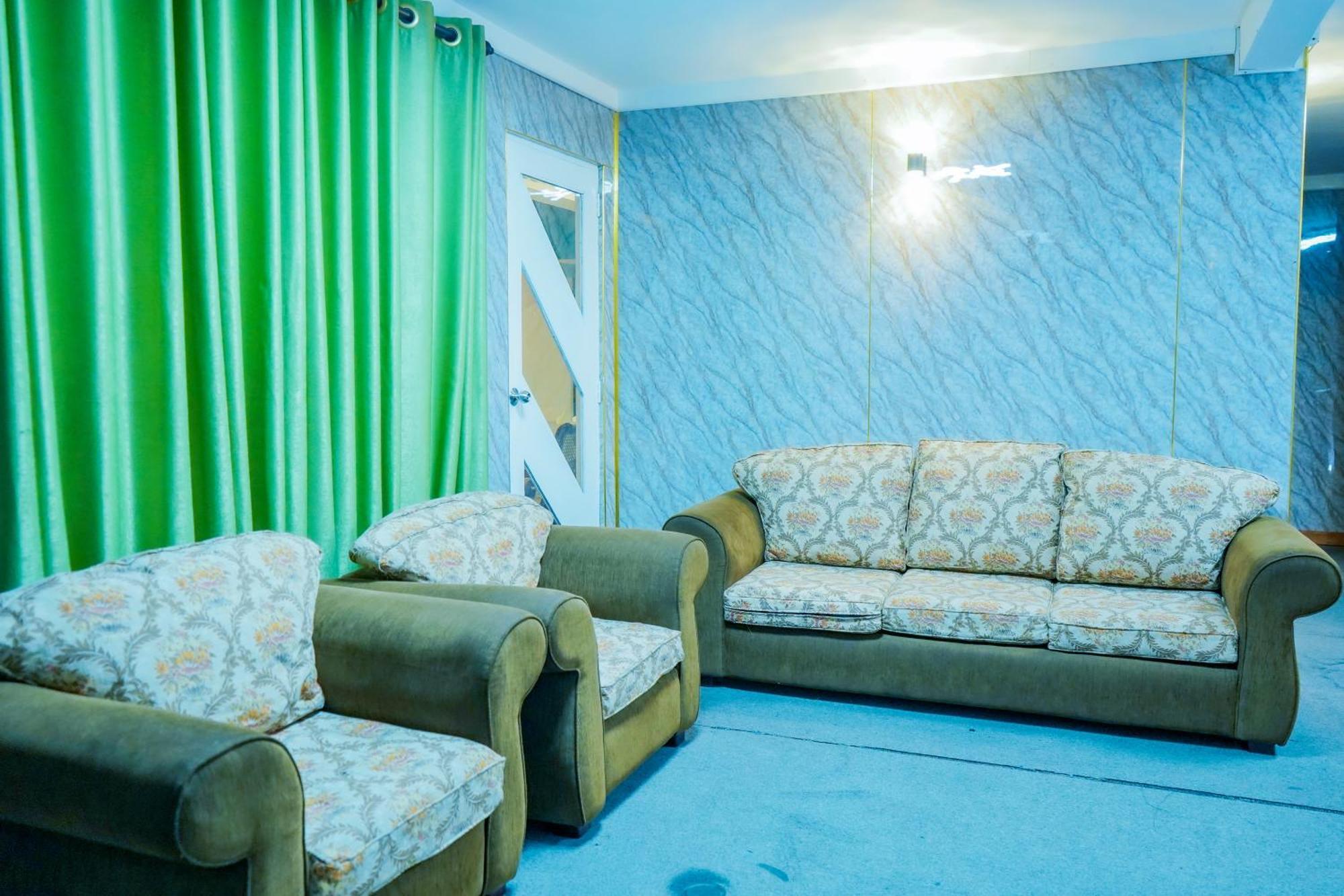 Hotel Blue Moon Residency Nuwara Eliya Exterior foto